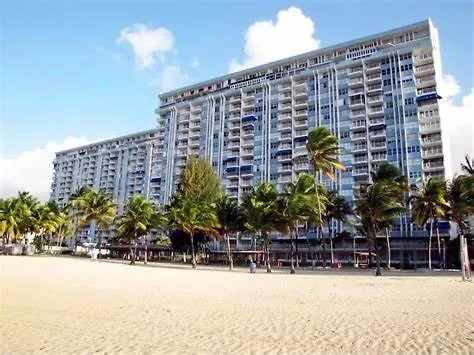 Hobie Oceanfront Apartment At Isla Verde San Juan
