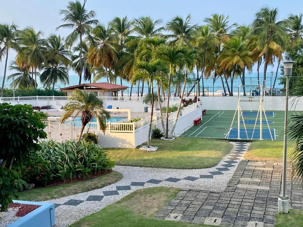 Hobie Oceanfront Apartment At Isla Verde San Juan