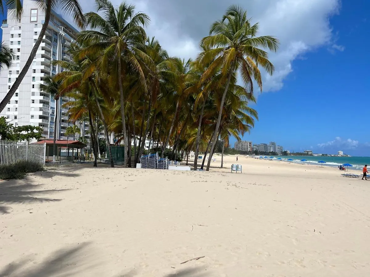 Hobie Oceanfront Apartment At Isla Verde San Juan